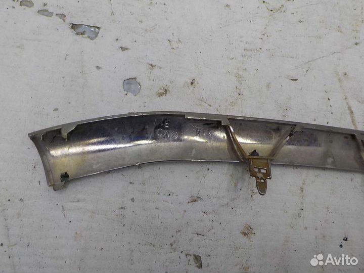 Накладка решетки радиатора toyota highlander 3