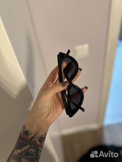 Солнцезащитные очки