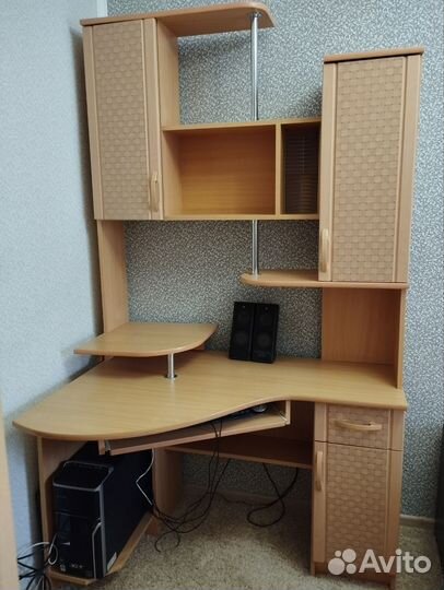 Шкаф с компьютерным столом бу