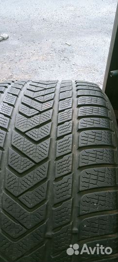Pirelli Winter Sottozero 3 275/35 R21 и 315/30 R21 105V