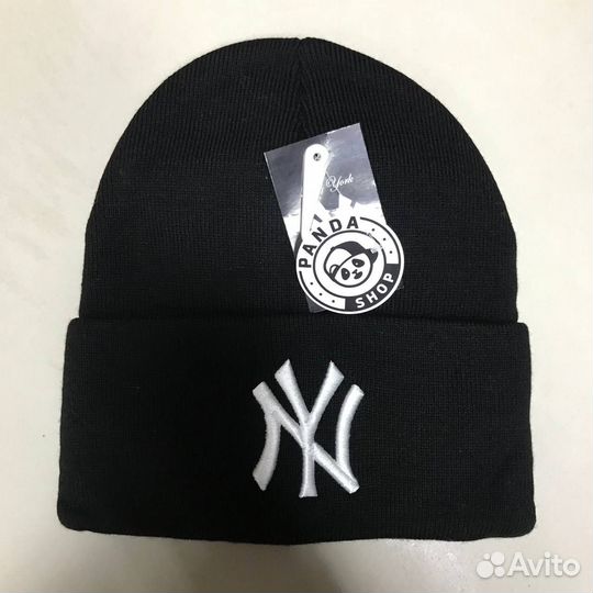 Шапка В наличии