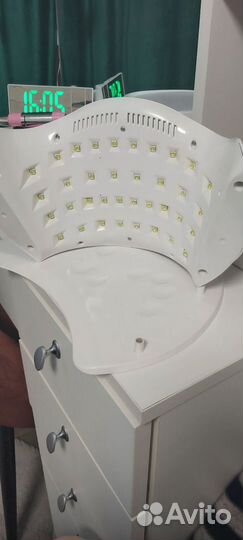 Уф лампа для ногтей