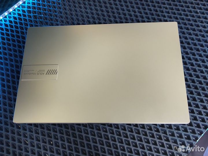 Asus vivobook e1504g