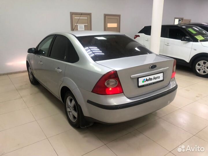 Ford Focus 2.0 МТ, 2005, 238 101 км