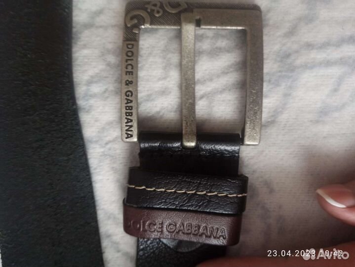 Мужской кожаный ремень с пряжкой