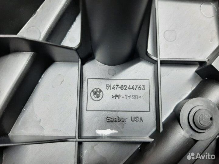 Ящик для инструментов левый Bmw X5 E53 N62B44A