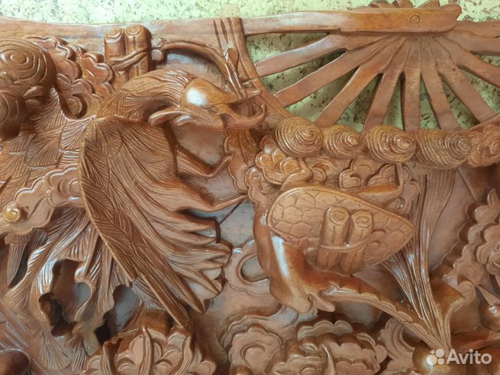 Веер резной, дерево