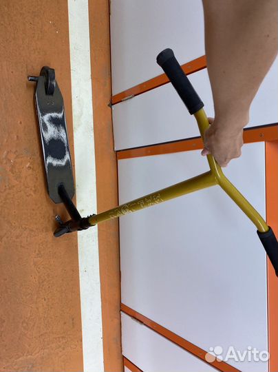 Трюковой Самокат на запчасти