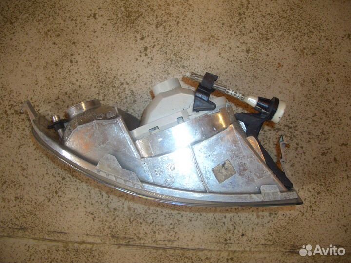 Фара птф правая Шкода Октавия А5 с 08