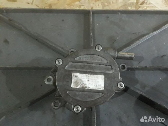 Вакуумный насос Mercedes Vito W639 3.0 OM642 2008