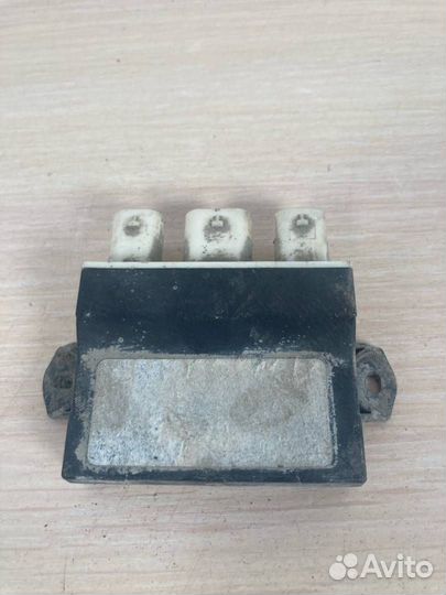 Блок управления бесключевым доступом Ford Kuga 2