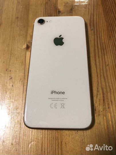 iPhone 8, 64 ГБ