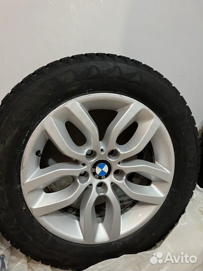 Bridgestone Blizzak Spike-01 225/60 R17