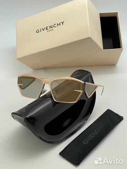 Солнцезащитные очки givenchy