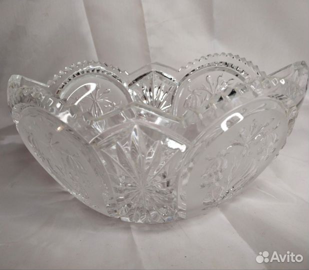 Хрустальная посуда, вазы для цветов