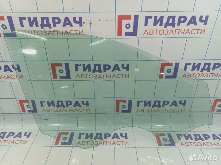 Стекло двери передней правой Volkswagen Polo (Mk6)