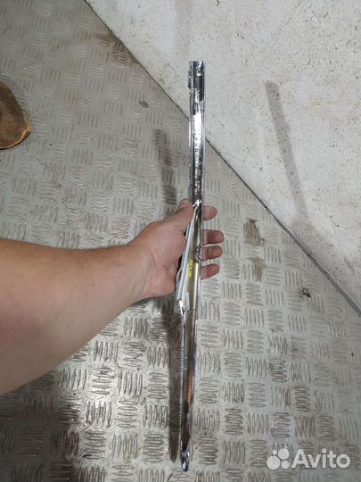 Хром переднего бампера левый BMW X7 G07