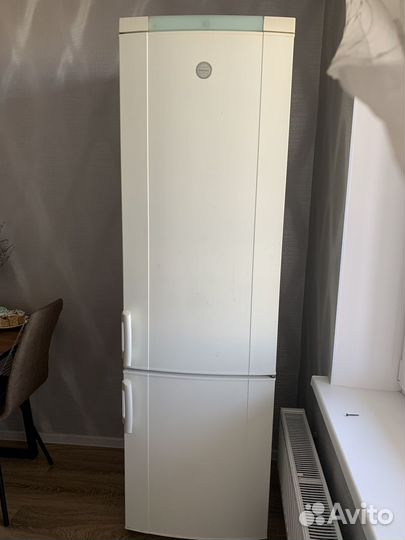 Холодильник бу Electrolux