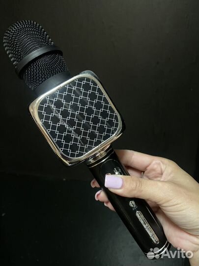 Караоке микрофон