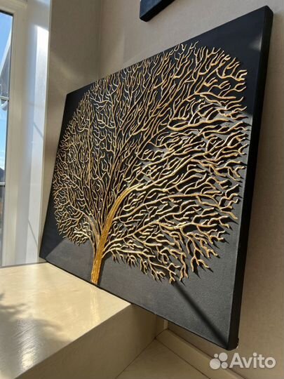 Золотая интерьерная картина Дерево