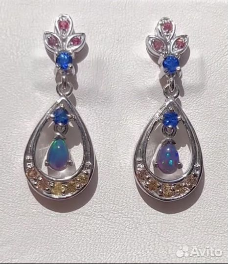 Серебряные серьги с черными опалами кианит сапфир