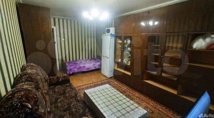 Доля в 2-к. квартире, 49,1 м², 2/5 эт.