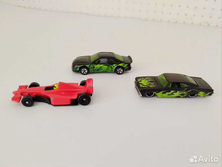 Машинки Hot wheels