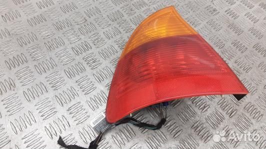 Фонарь задний левый BMW 3 E46 (7BE06MX01)