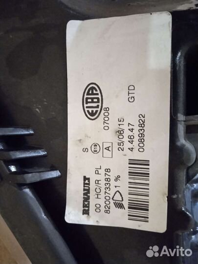 Левая фара Renault Sandero 1