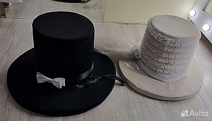 Шляпы на свадебную машину