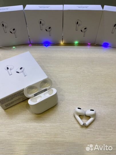 Беспроводные наушники Apple AirPods 3