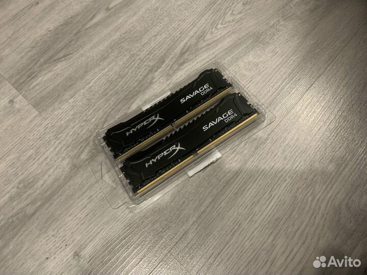 Kingston HyperX Savage Black DDR4 16 GB (2133 MHz)