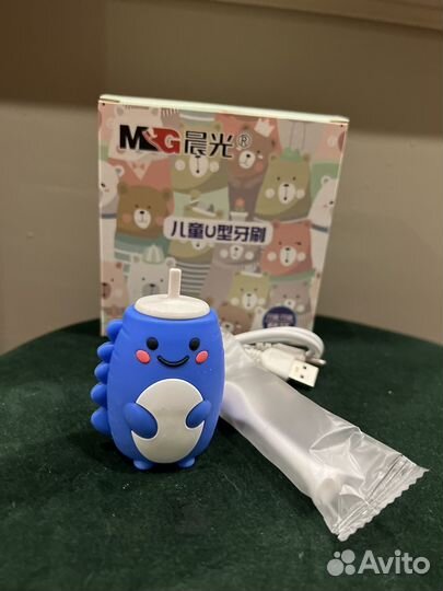 Зубная щетка детская новая