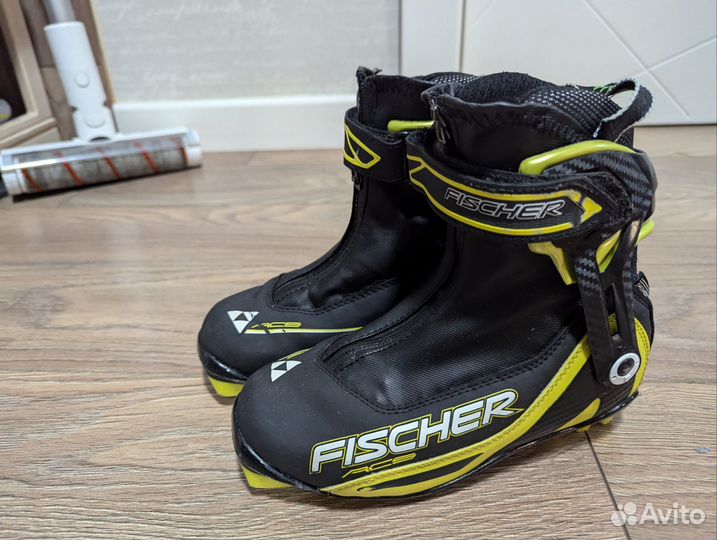 Лыжные ботинки Fischer 34, 35 размера коньковые
