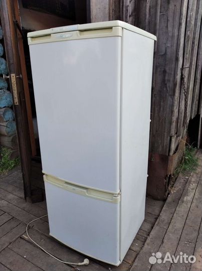 Холодильник полностью в рабочем состоянии