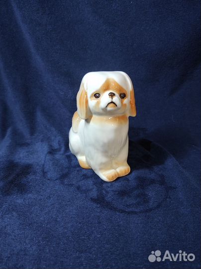 Фарфоровая статуэтка 