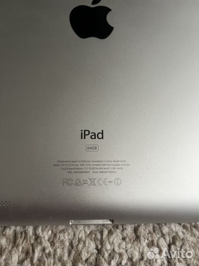 iPad 3 gen A1430 64 gb Wi-Fi + Cellular