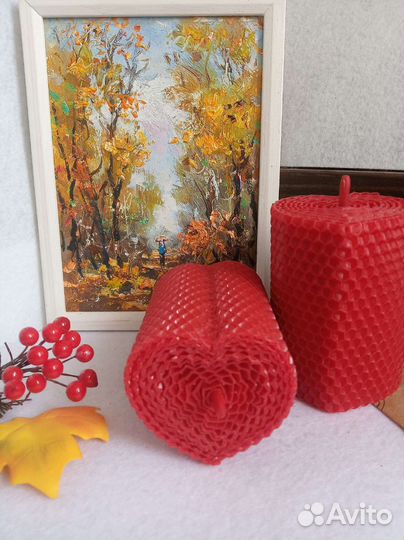 Свеча сердце красного цвета