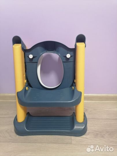 Детское сиденье на унитаз с лестницей