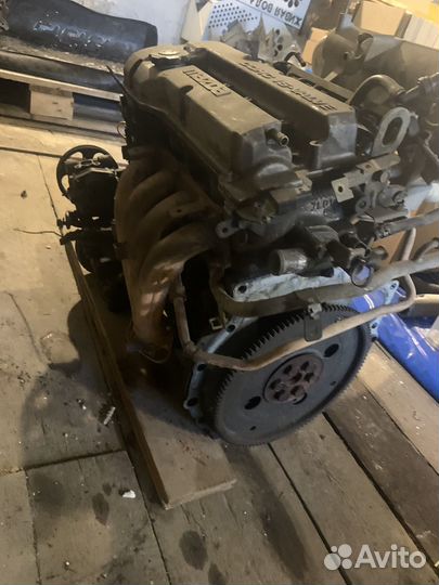 Двигатель mazda familia 1,5