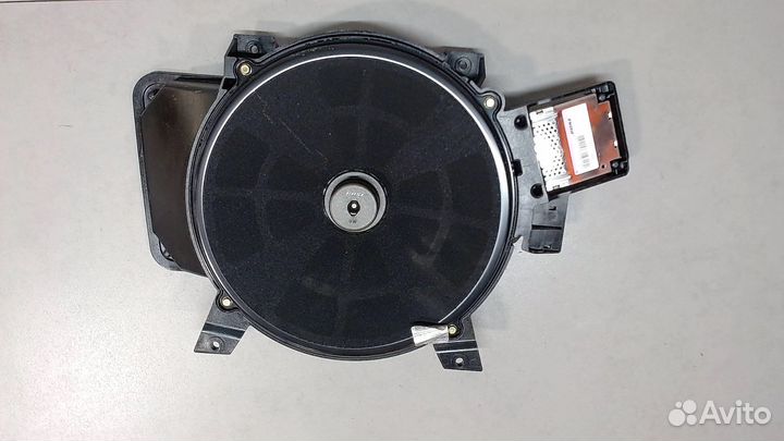 Сабвуфер Audi A8 (D3), 2004