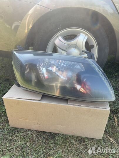 Фары с черными масками лада гранта