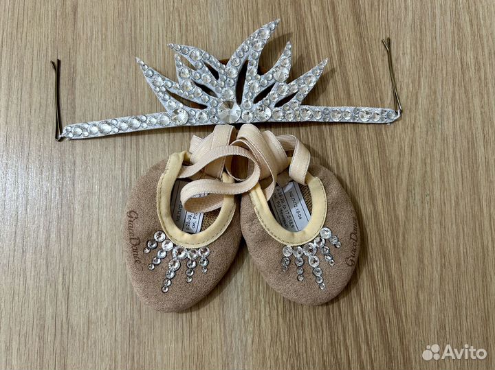 Украшение на голову для художественной гимнастики