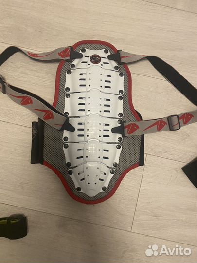 Защита спины горнолыжные детские