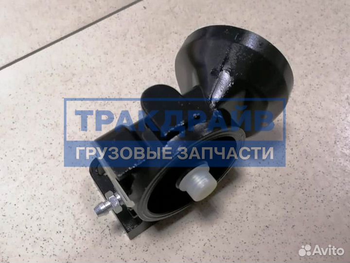 Кронштейн топливного фильтра грубой очистки Ивеко