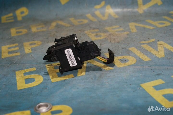 Кнопка ручника Citroen C4 Grand Picasso