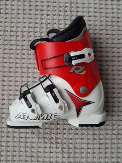 Горнолыжные ботинки atomic