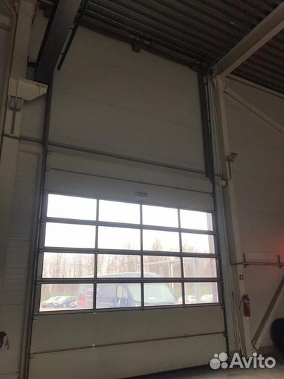 Подъемные секционные ворота