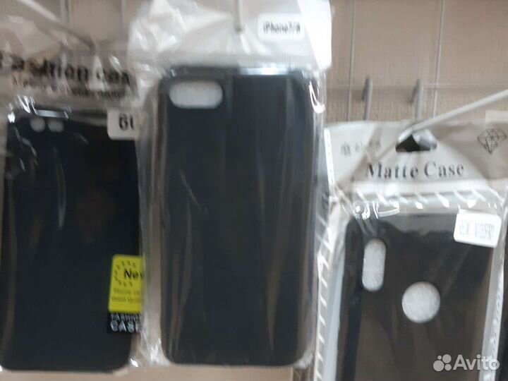 Чехлы-Накладки на iPhone