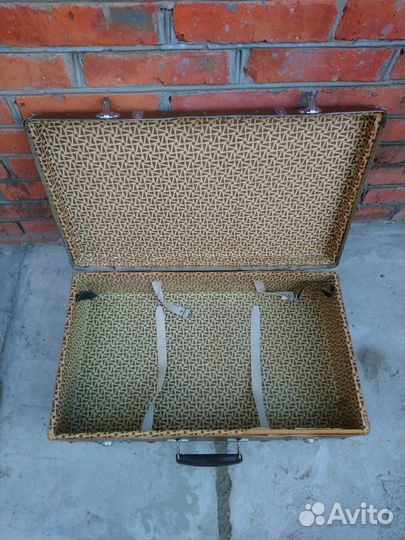 Старый чемодан СССР